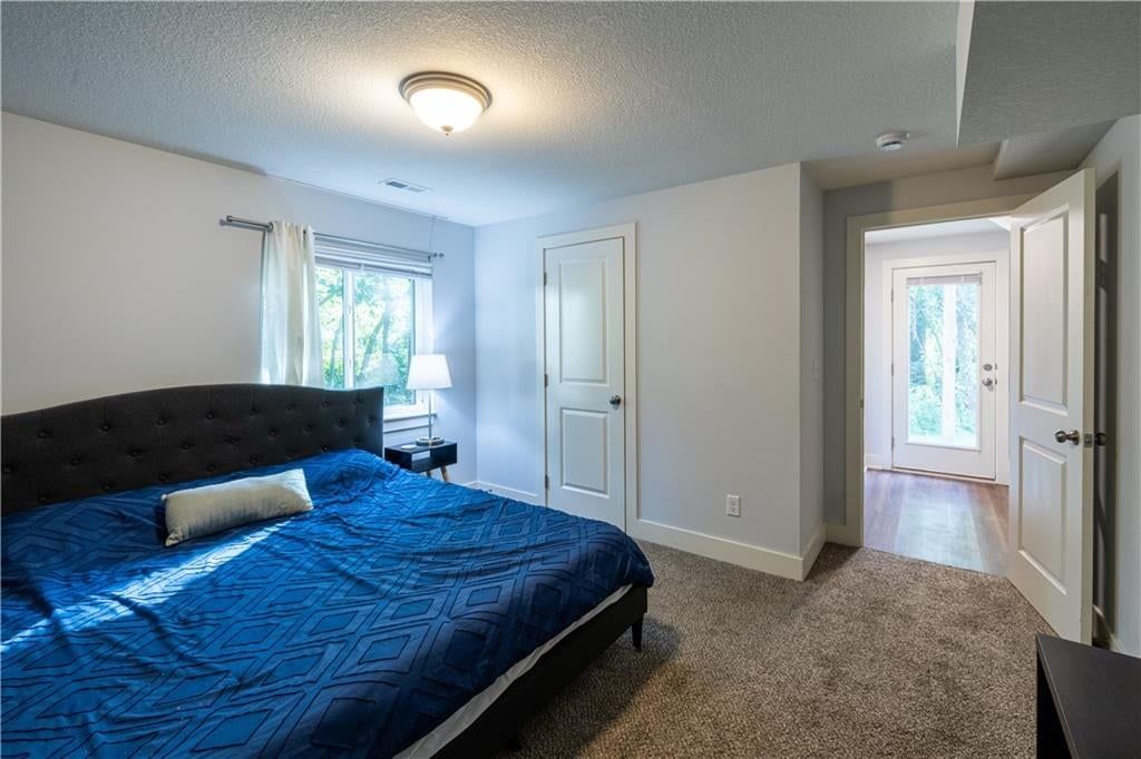 2202 N Woodsbury Road — photo 32