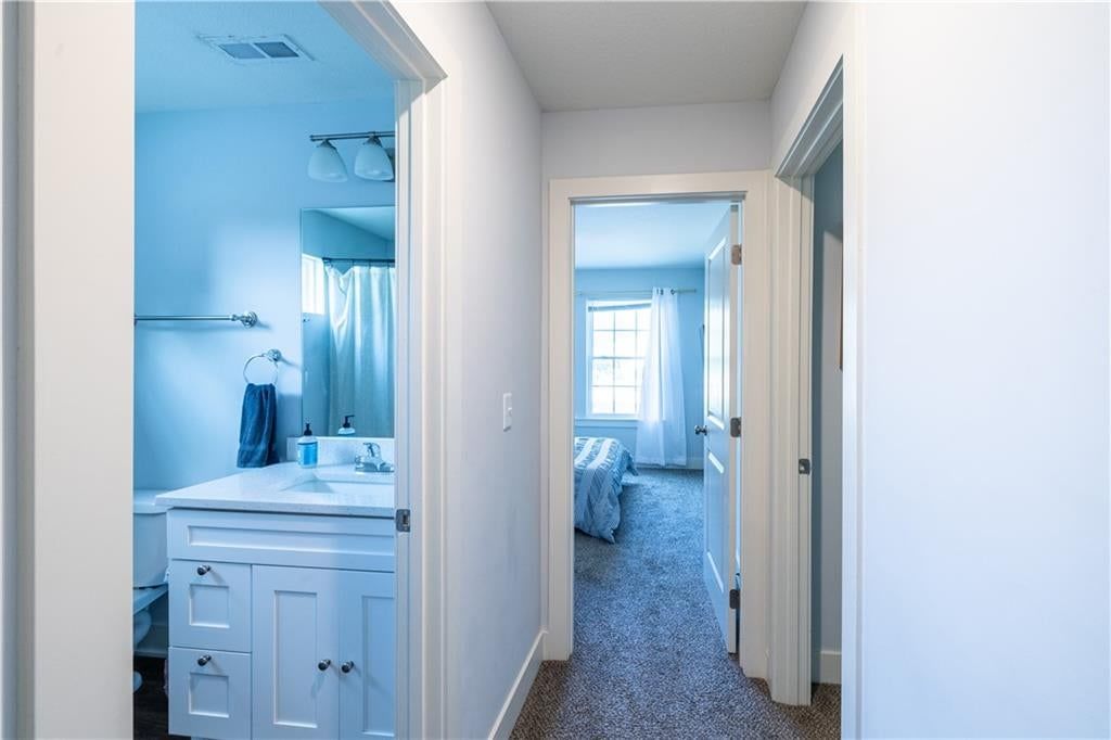 2202 N Woodsbury Road — photo 45
