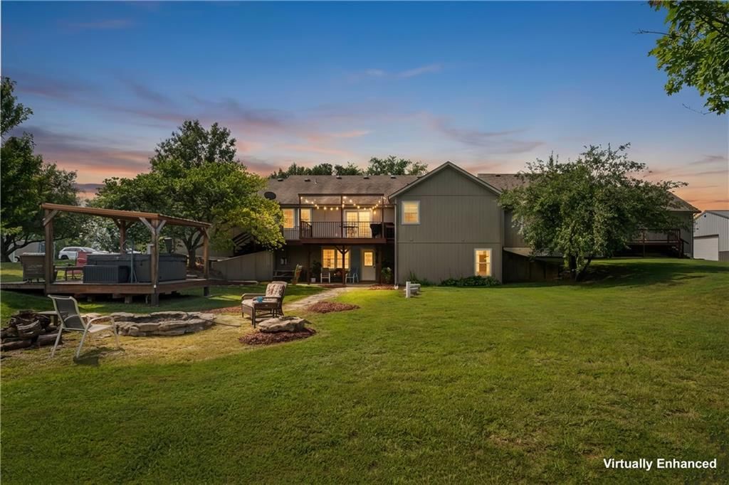 Photo 4 of 88 - 14608 E 263rd Street, Harrisonville, MO 64701