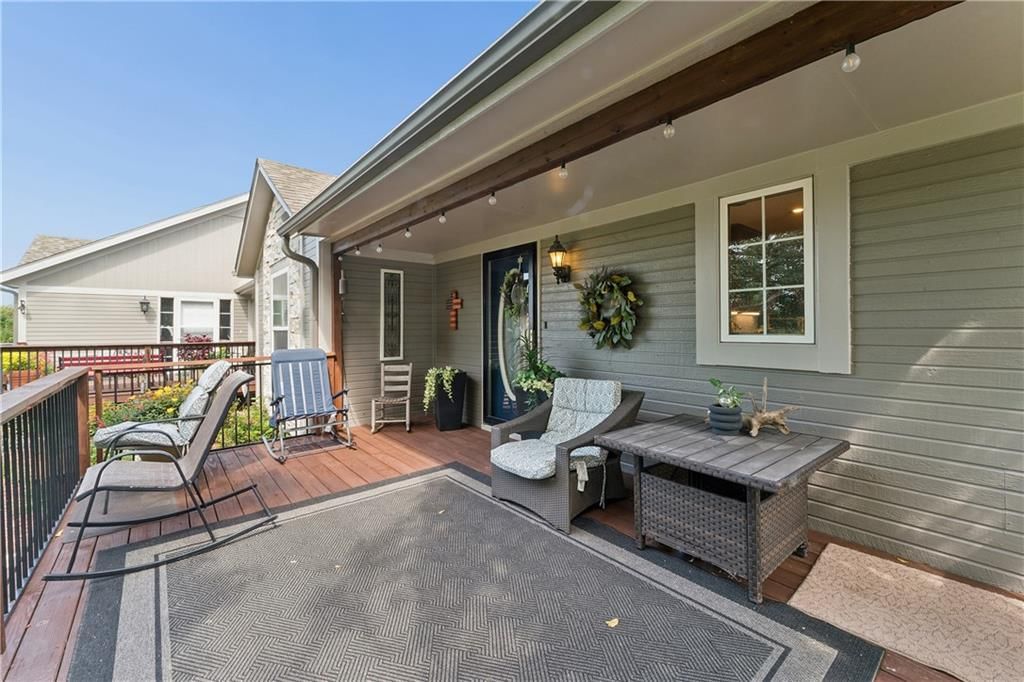 Photo 5 of 88 - 14608 E 263rd Street, Harrisonville, MO 64701