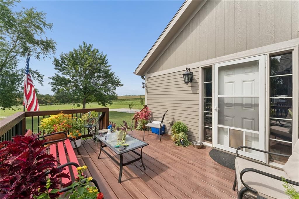 Photo 9 of 88 - 14608 E 263rd Street, Harrisonville, MO 64701