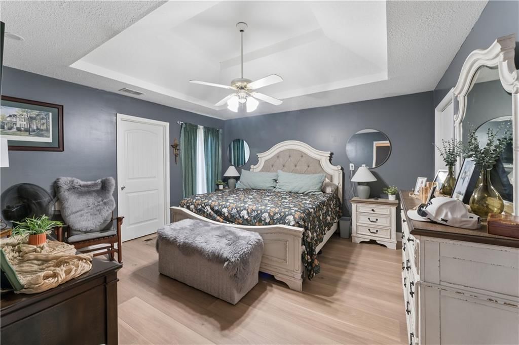 Photo 23 of 88 - 14608 E 263rd Street, Harrisonville, MO 64701