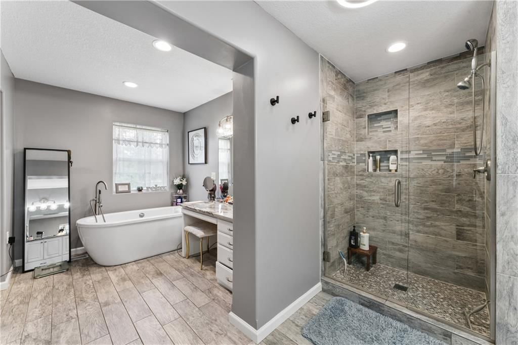Photo 28 of 88 - 14608 E 263rd Street, Harrisonville, MO 64701