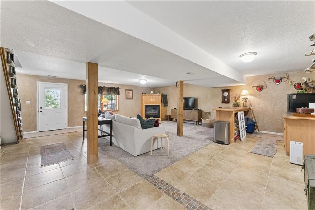 Photo 38 of 88, 14608 E 263rd Street, Harrisonville, MO 64701