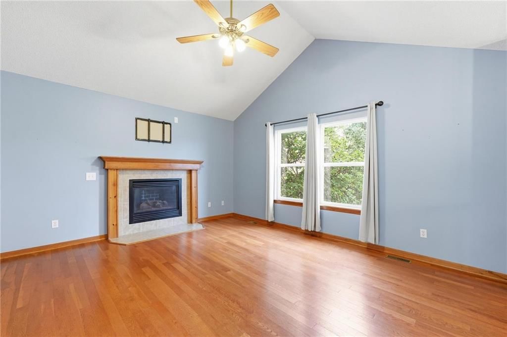 1403 Glenda Terrace — photo 3