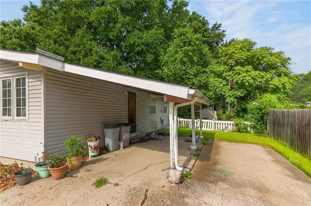 5902 N Garfield Avenue — photo 5