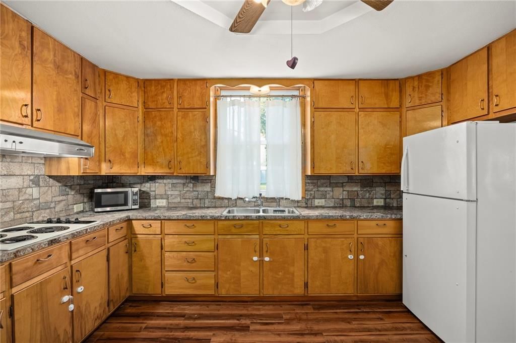 302 N Chestnut Street — photo 12