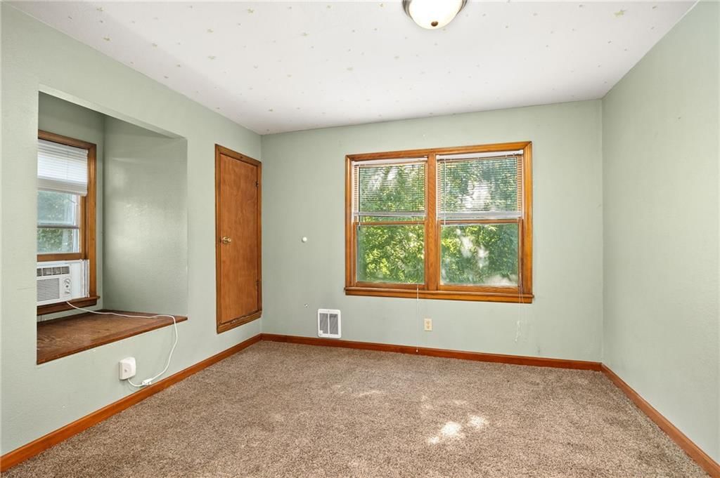 302 N Chestnut Street — photo 16