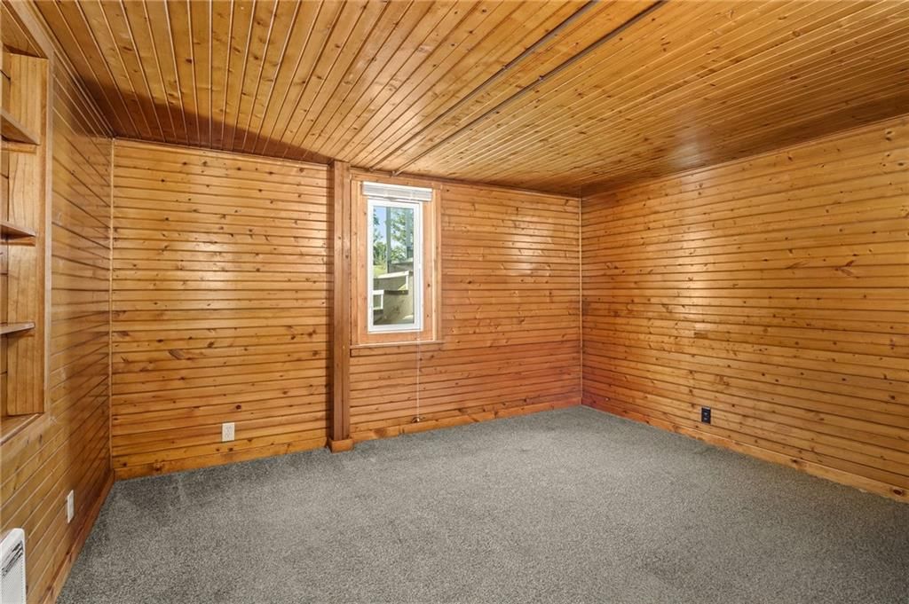302 N Chestnut Street — photo 23