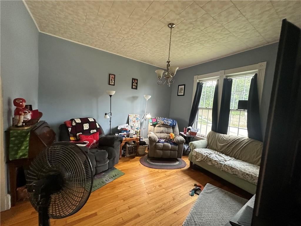 406 W Poulin Street — photo 2