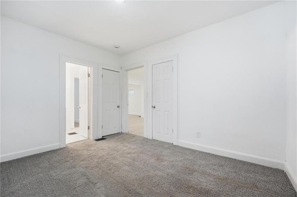 8412 Flora Avenue — photo 10