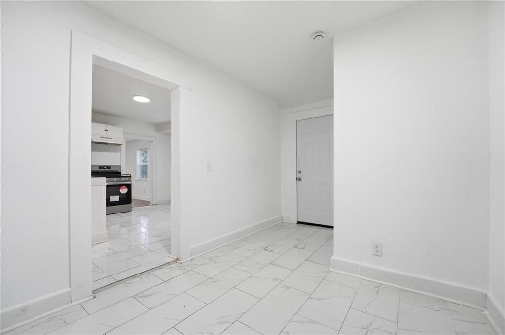 8412 Flora Avenue — photo 18