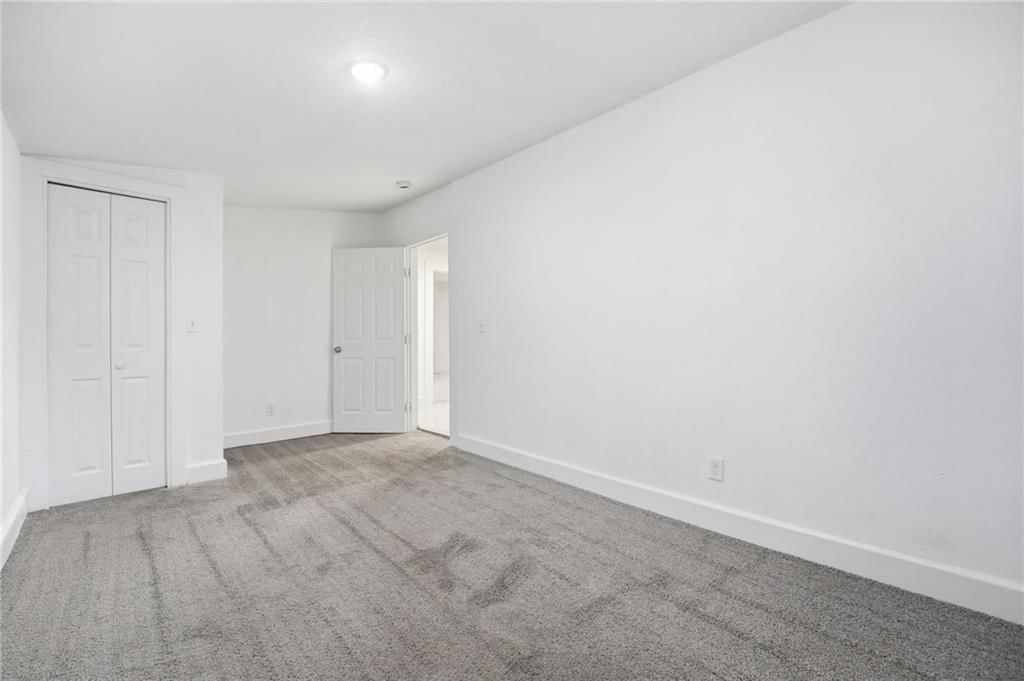 8412 Flora Avenue — photo 20