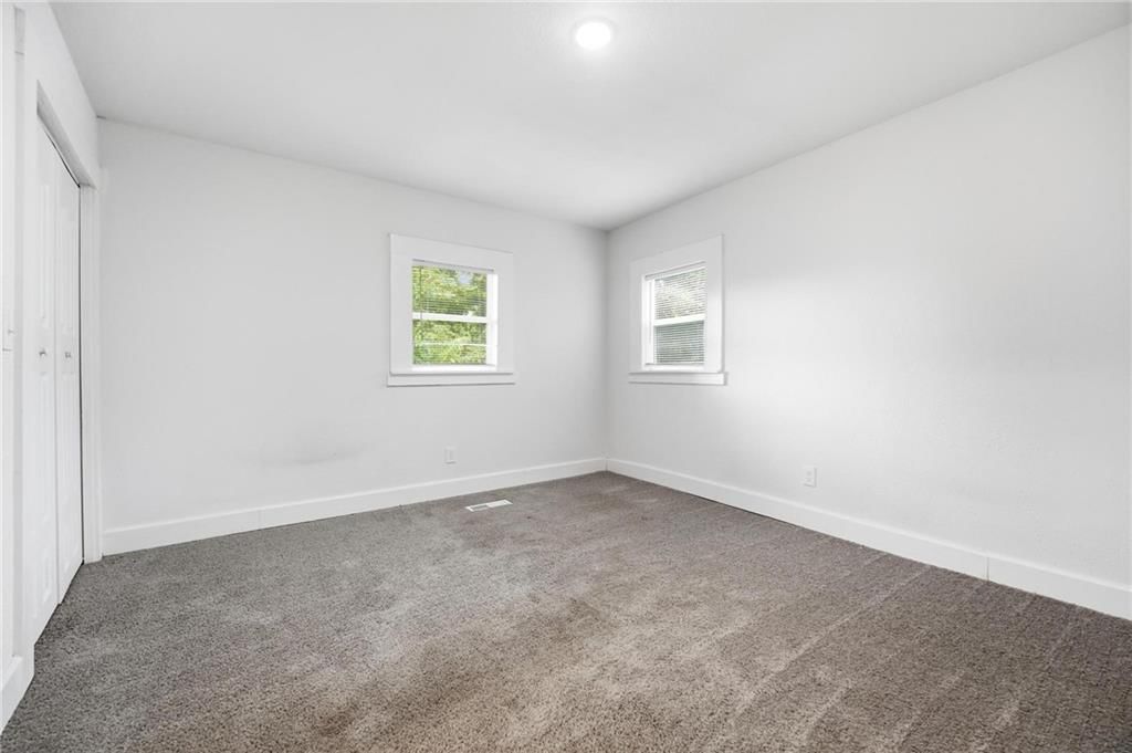 8412 Flora Avenue — photo 21