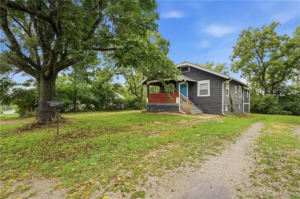 8412 Flora Avenue — photo 26