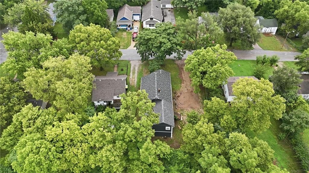 8412 Flora Avenue — photo 35