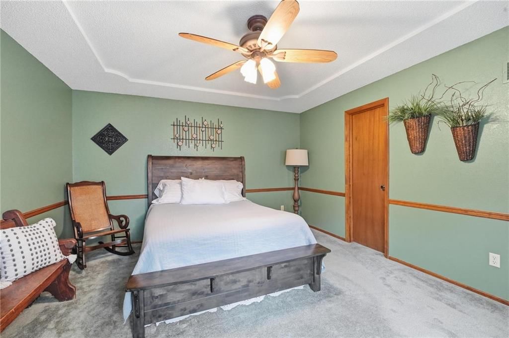 Photo 14 of 45 - 17103 E 45th Street S, Independence, MO 64055