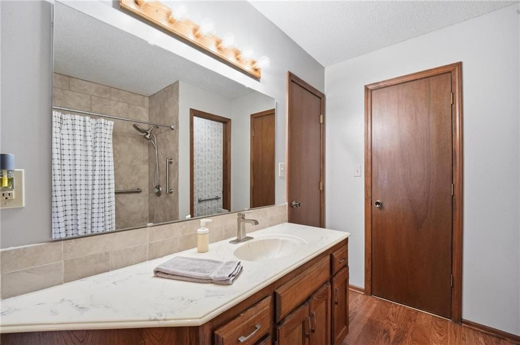 Photo 17 of 45 - 17103 E 45th Street S, Independence, MO 64055