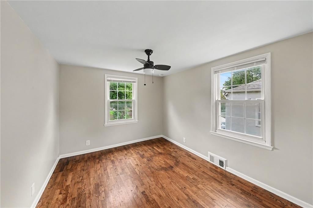 7826 Summit Street — photo 15