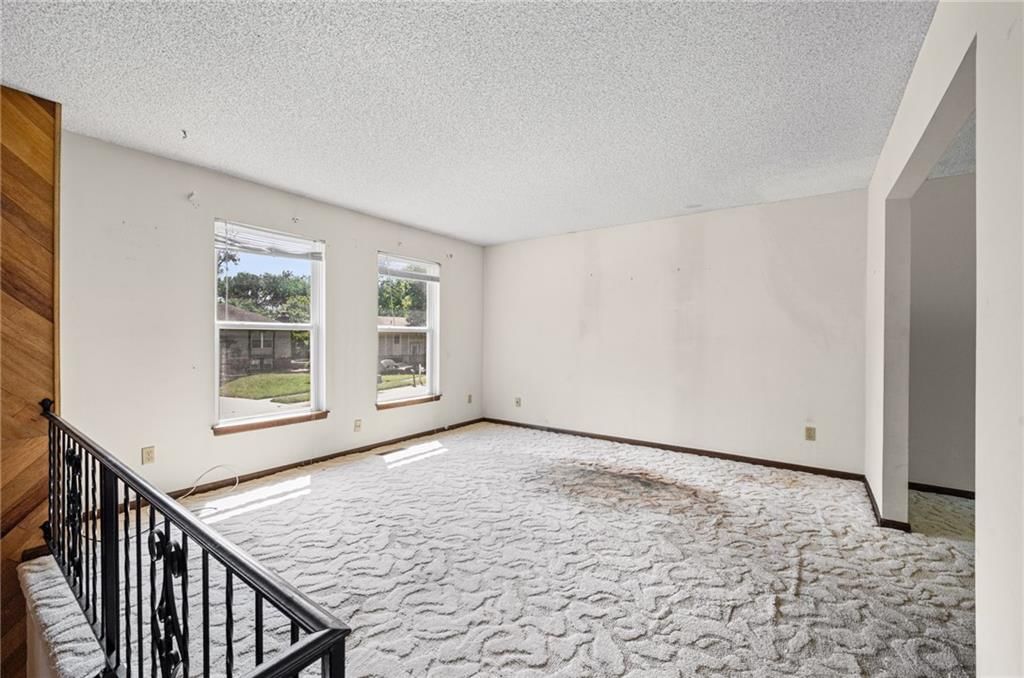 2104 NW 64th Terrace — photo 5