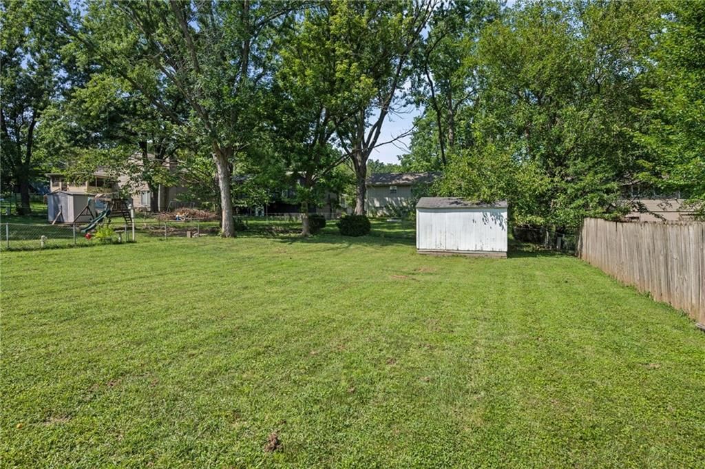 2104 NW 64th Terrace — photo 29