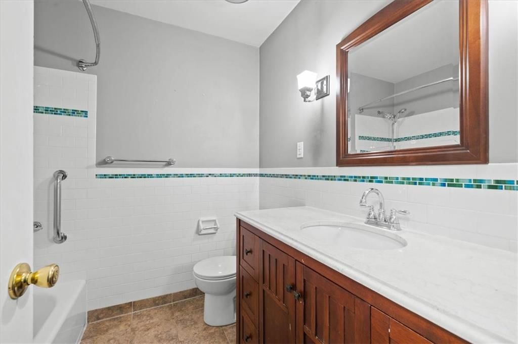 9746 Eby Street — photo 11