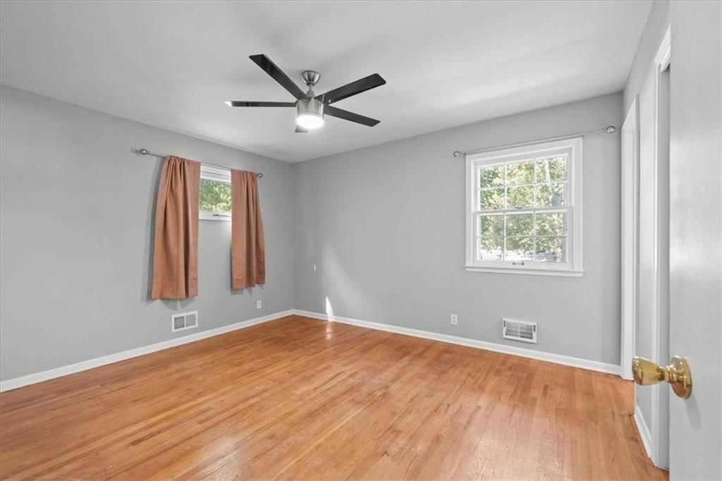 9746 Eby Street — photo 14
