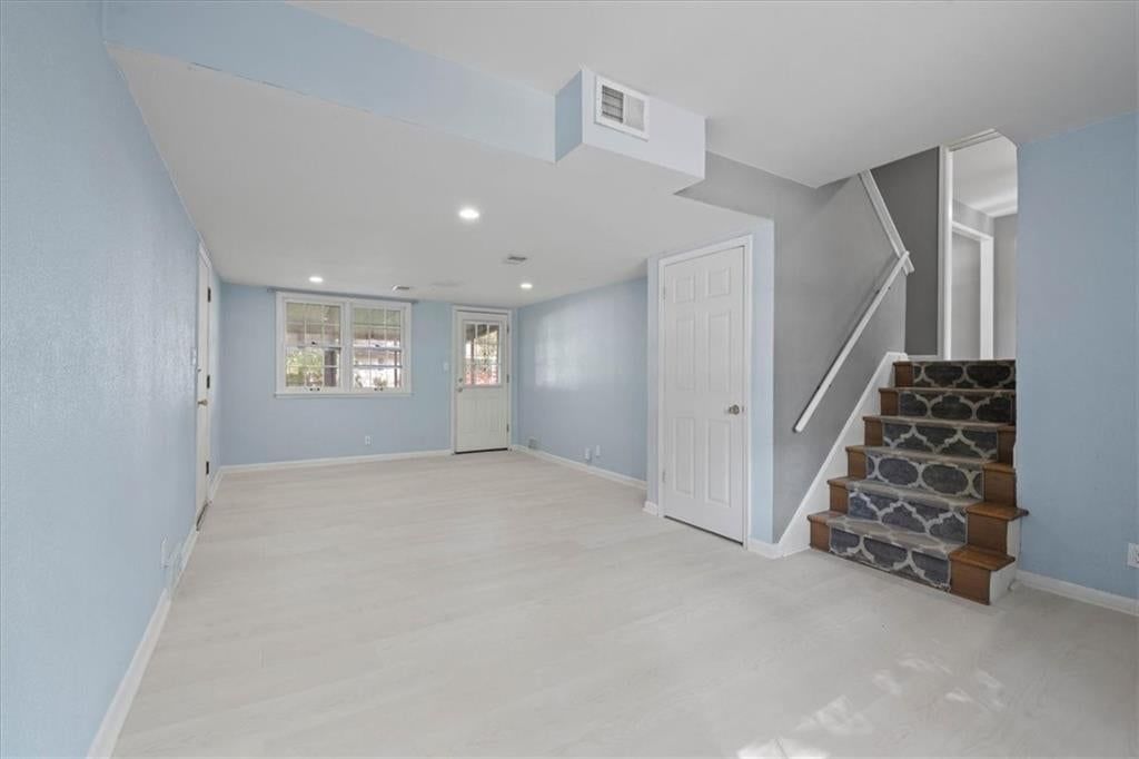 9746 Eby Street — photo 18