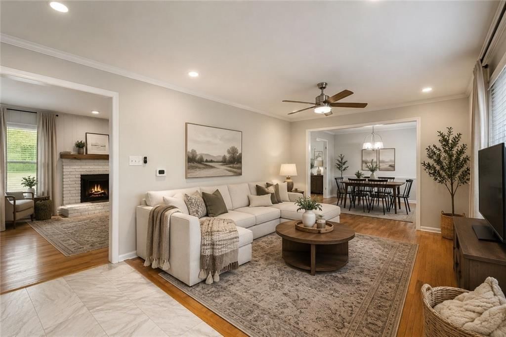 9932 Roe Avenue — photo 4