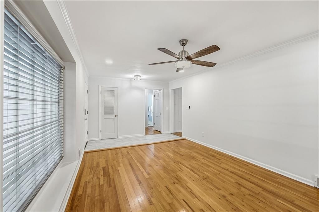 9932 Roe Avenue — photo 6