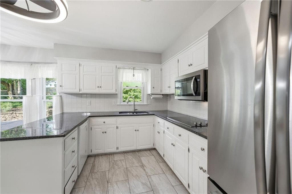 9932 Roe Avenue — photo 10