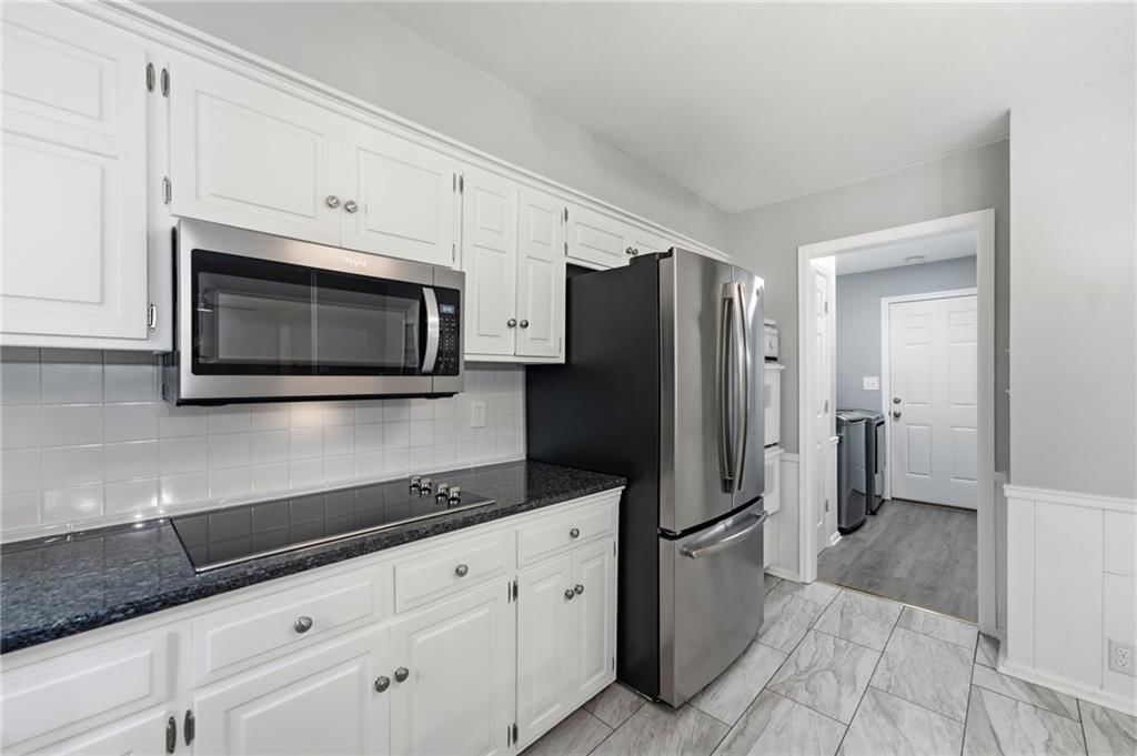 9932 Roe Avenue — photo 12