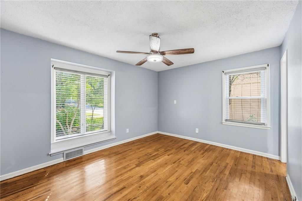 9932 Roe Avenue — photo 22