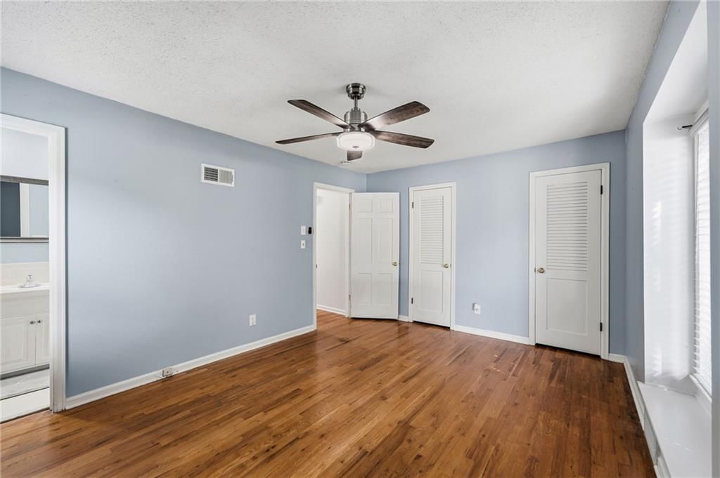 9932 Roe Avenue — photo 23