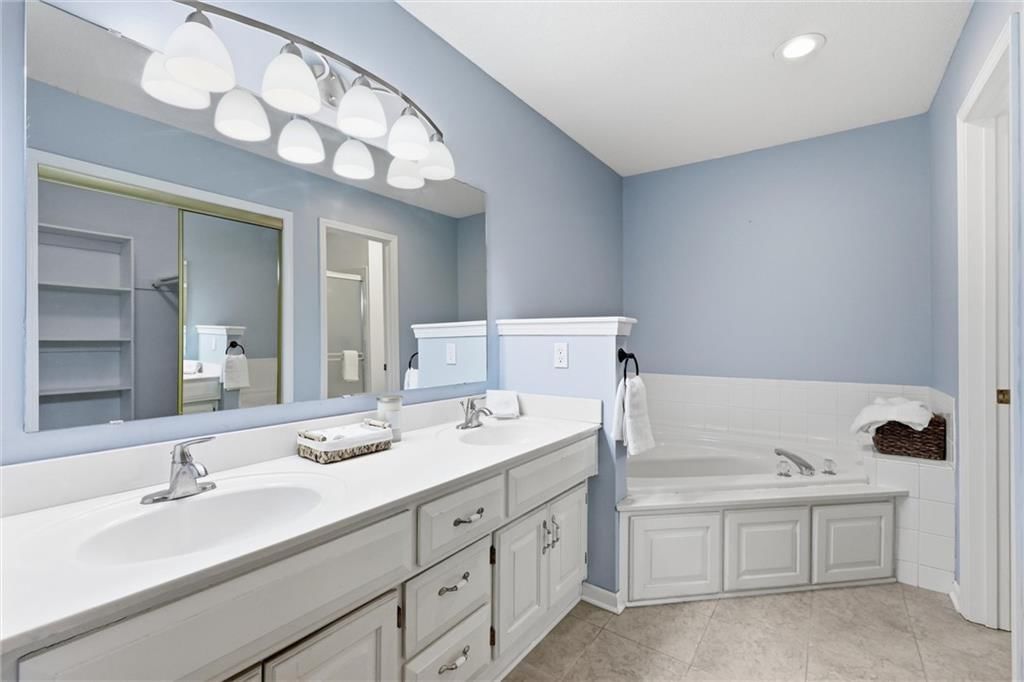 13644 W 58 Terrace — photo 19