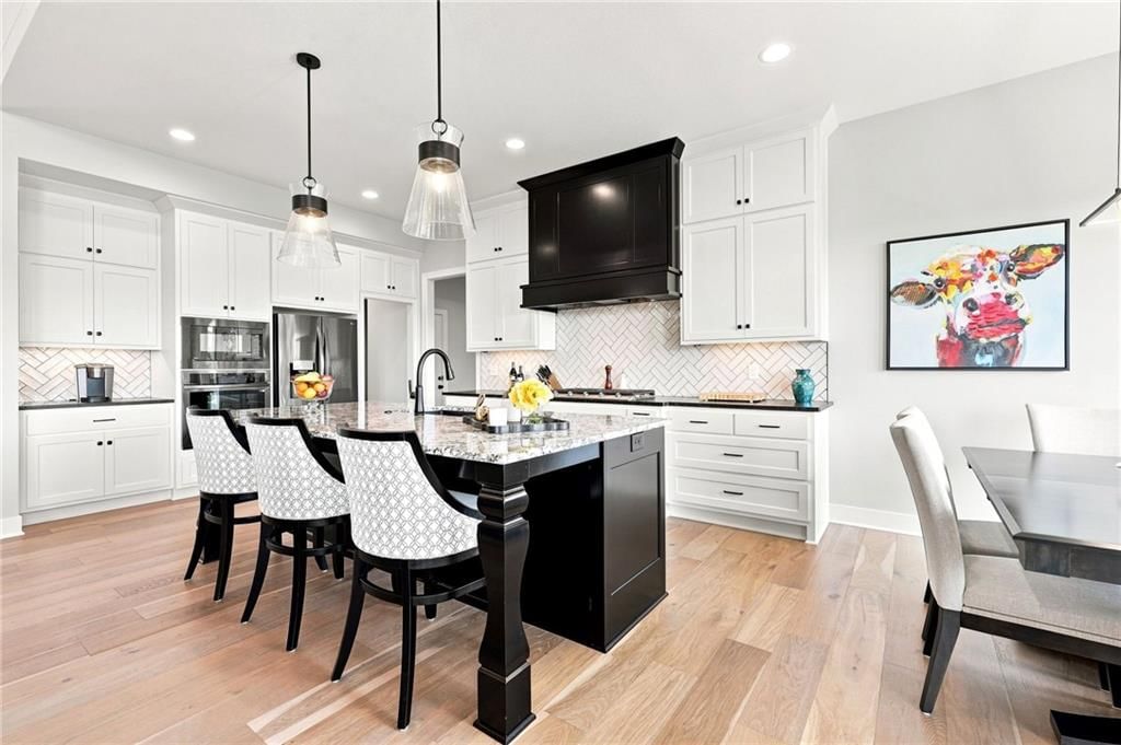 17401 Richards Street — photo 14