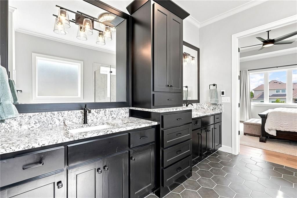 17401 Richards Street — photo 32