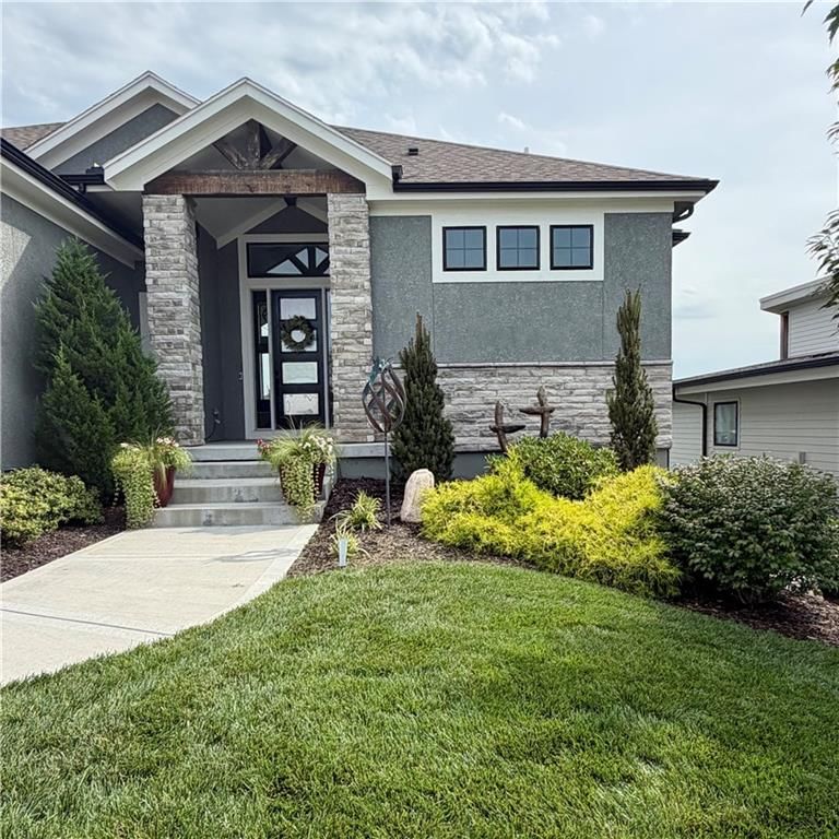 Photo 3 of 80 - 17401 Richards Street, Overland Park, KS 66221