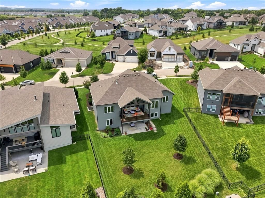 Photo 72 of 80 - 17401 Richards Street, Overland Park, KS 66221