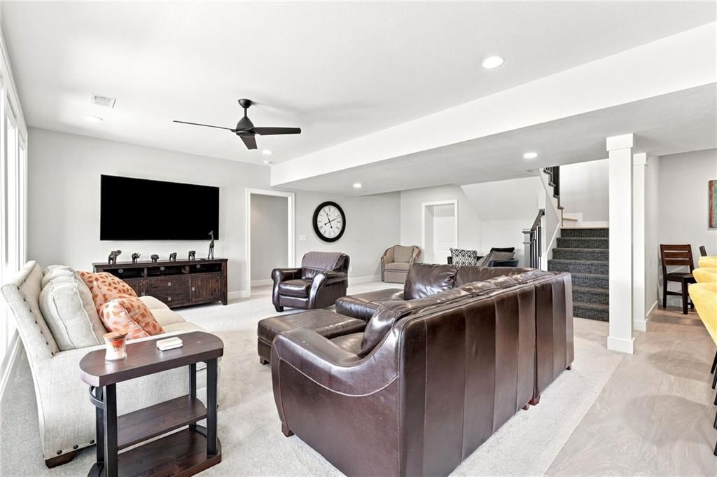 Photo 44 of 80 - 17401 Richards Street, Overland Park, KS 66221