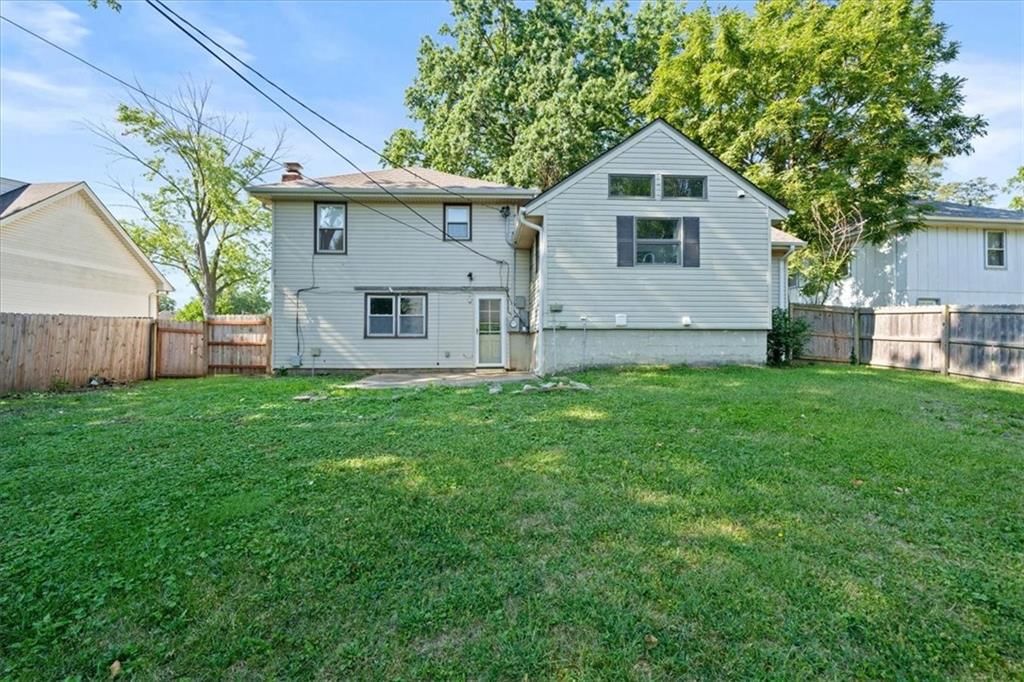 8812 W 95th Terrace — photo 28
