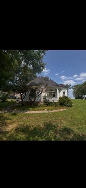413 Maple Avenue, Smithville, MO