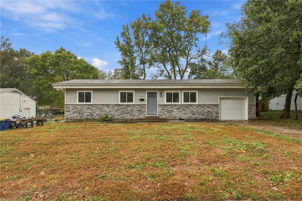 812 W Brown Street, Liberty, MO