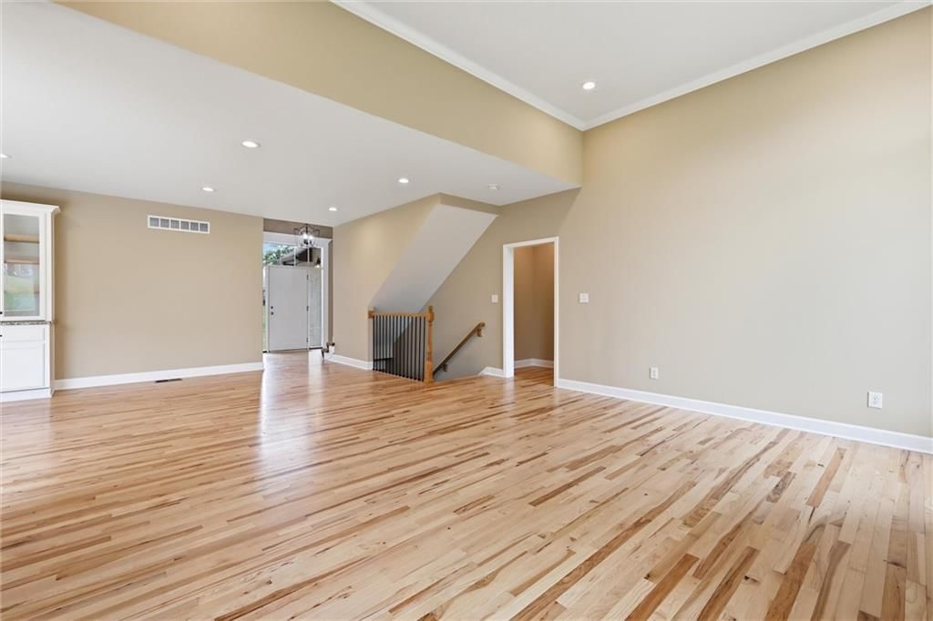 Photo 9 of 47 - 7402 Palmer Avenue, Kansas City, MO 64133