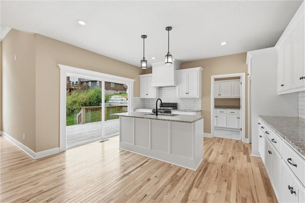 Photo 12 of 47 - 7402 Palmer Avenue, Kansas City, MO 64133