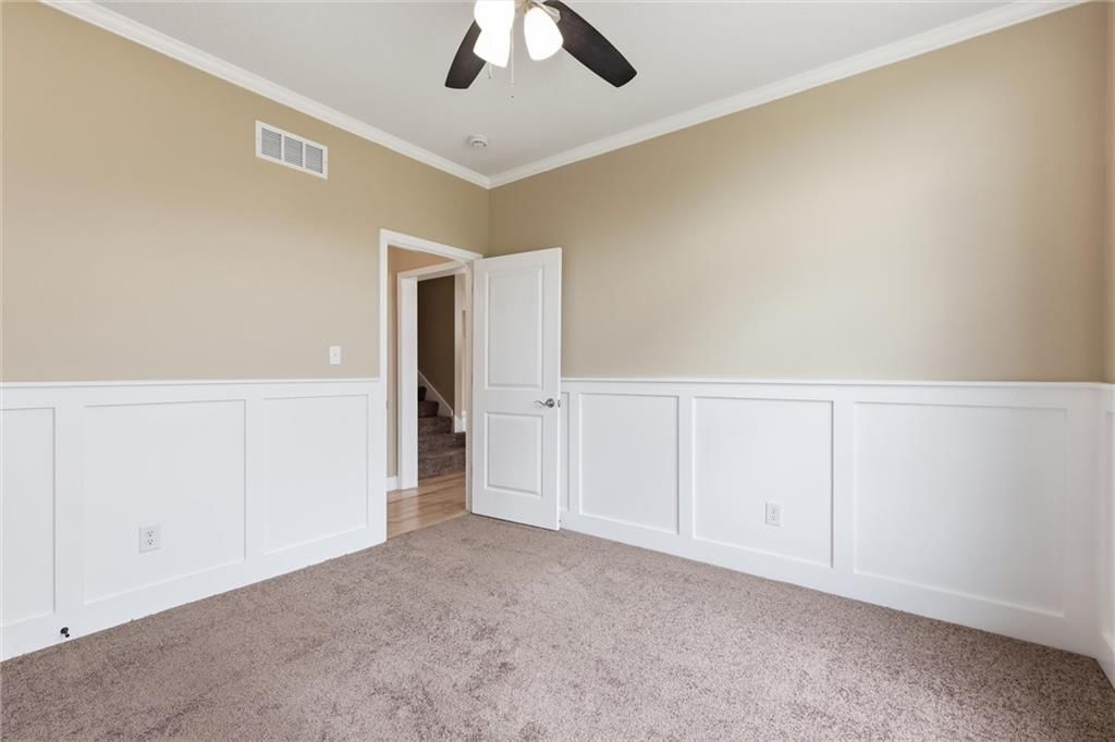 Photo 29 of 47 - 7402 Palmer Avenue, Kansas City, MO 64133