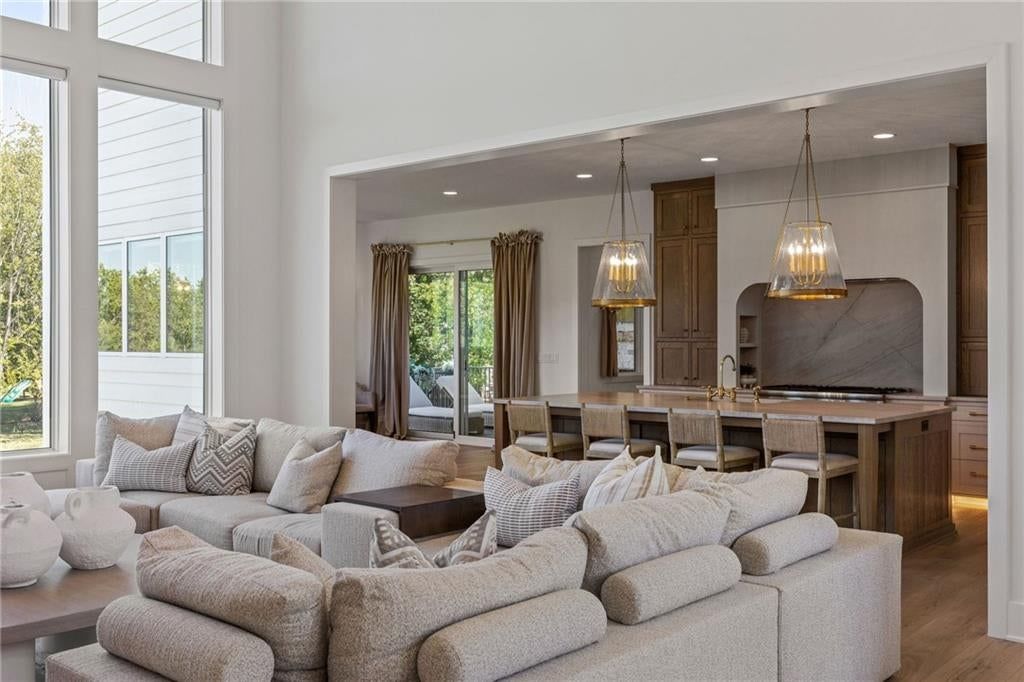 16801 Barton Street — photo 18
