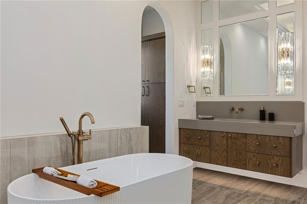 16801 Barton Street — photo 44