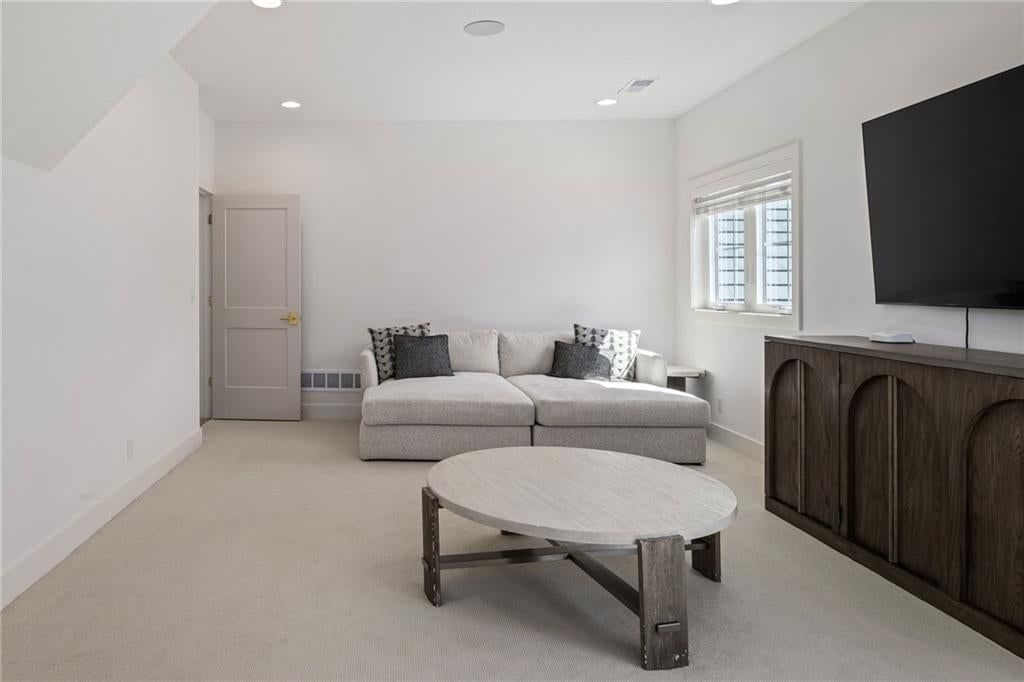 16801 Barton Street — photo 48