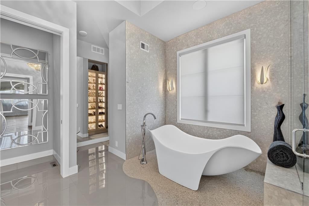 17329 Larsen Street — photo 30